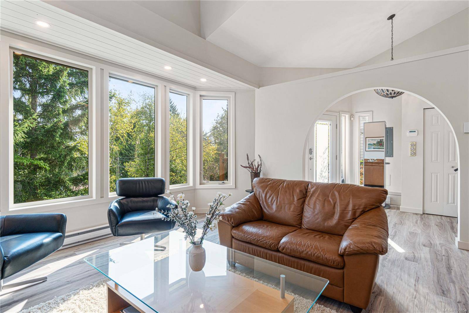 Nanaimo, BC V9T 1P1,3132 Robin Hood Dr