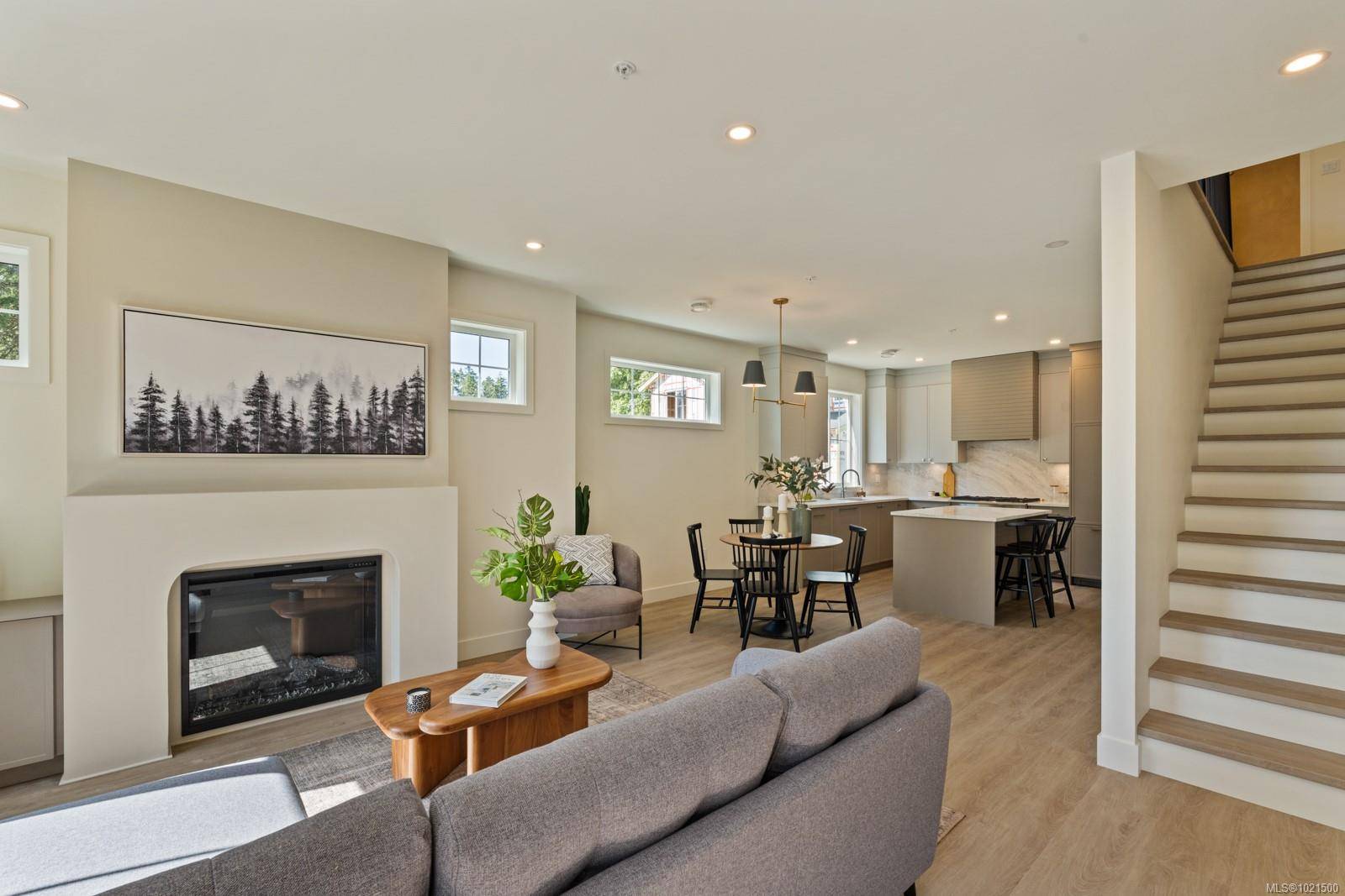 Langford, BC V9B 3K4,2770 Vantilburg Cres #204