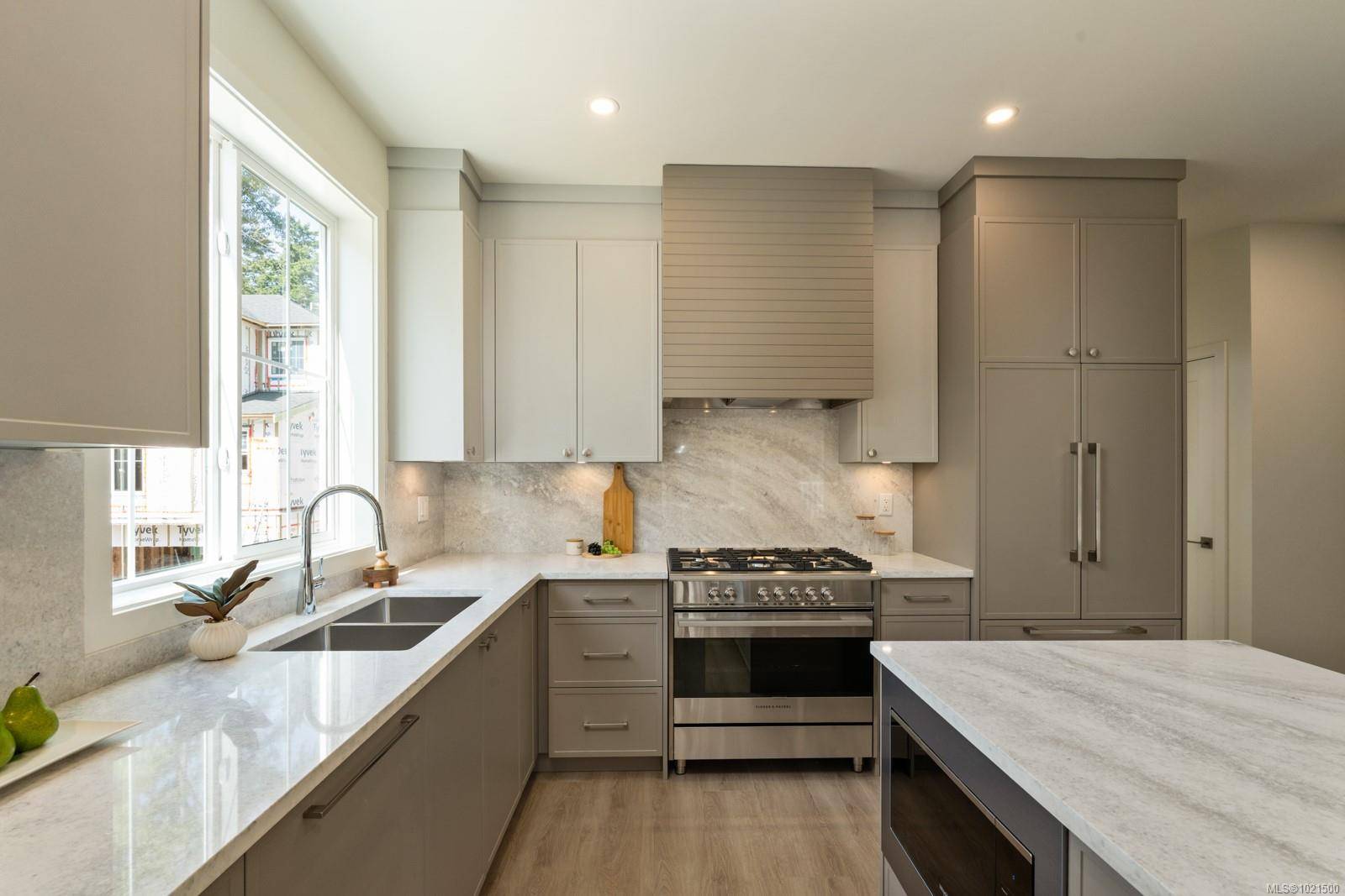 Langford, BC V9B 3K4,2770 Vantilburg Cres #204