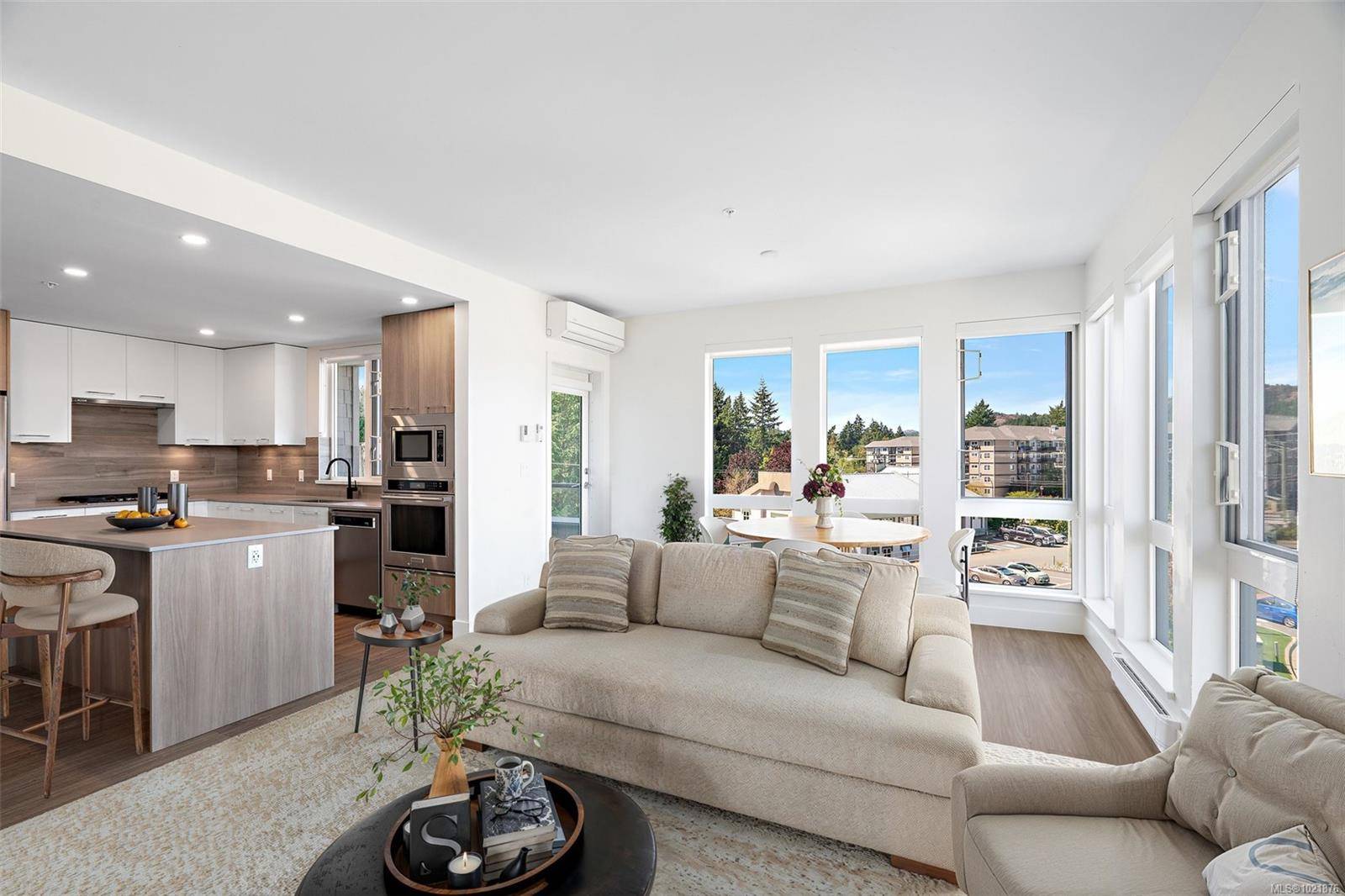 Langford, BC V9B 0W5,960 Reunion Ave #418