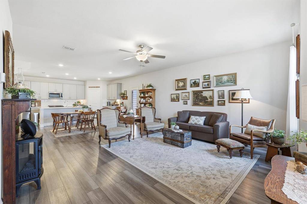 Corinth, TX 76210,2645 Kings Canyon Mews