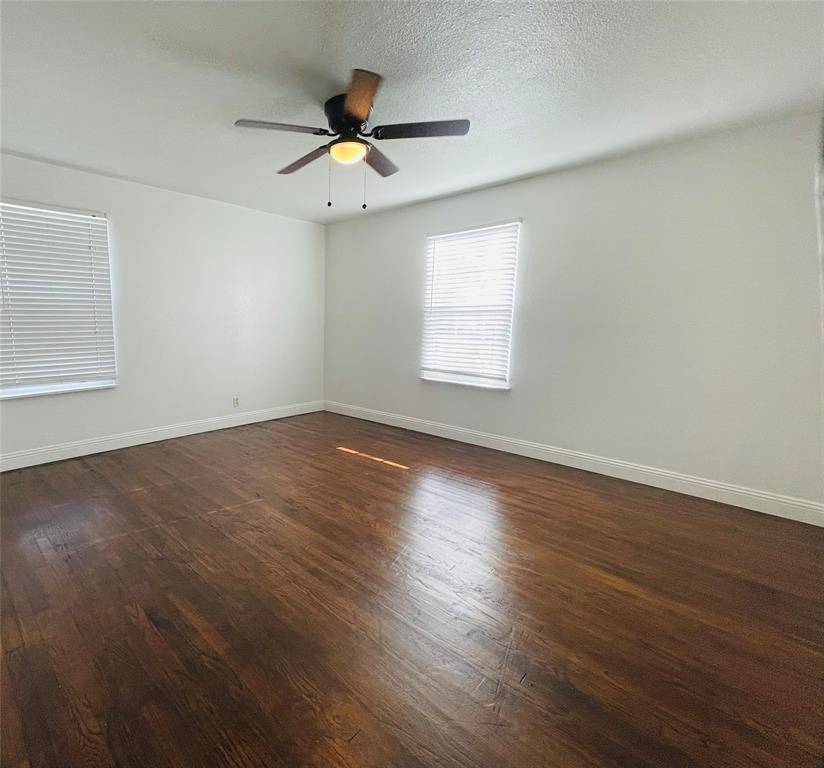 Waxahachie, TX 75165,203 Ennis Street