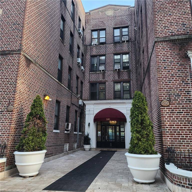 Brooklyn, NY 11226,590 Parkside AVE #2CE