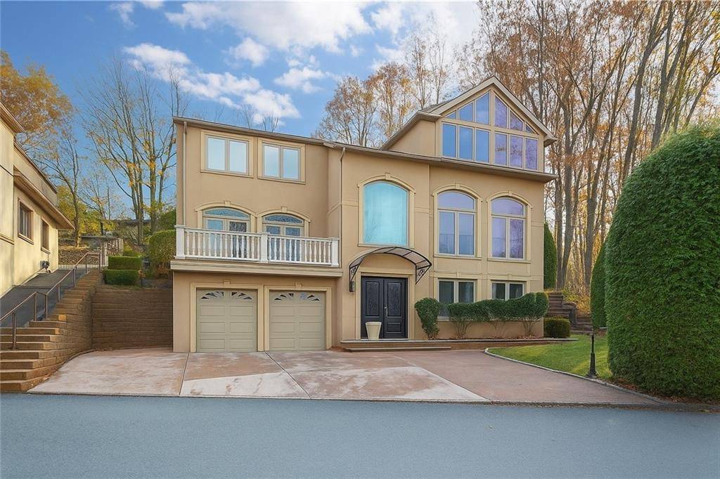 Staten  Island, NY 10304,16 Diana Trail