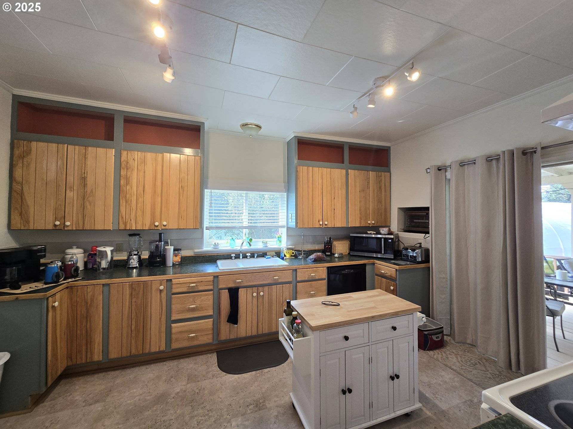 Enterprise, OR 97828,407 RESIDENCE ST