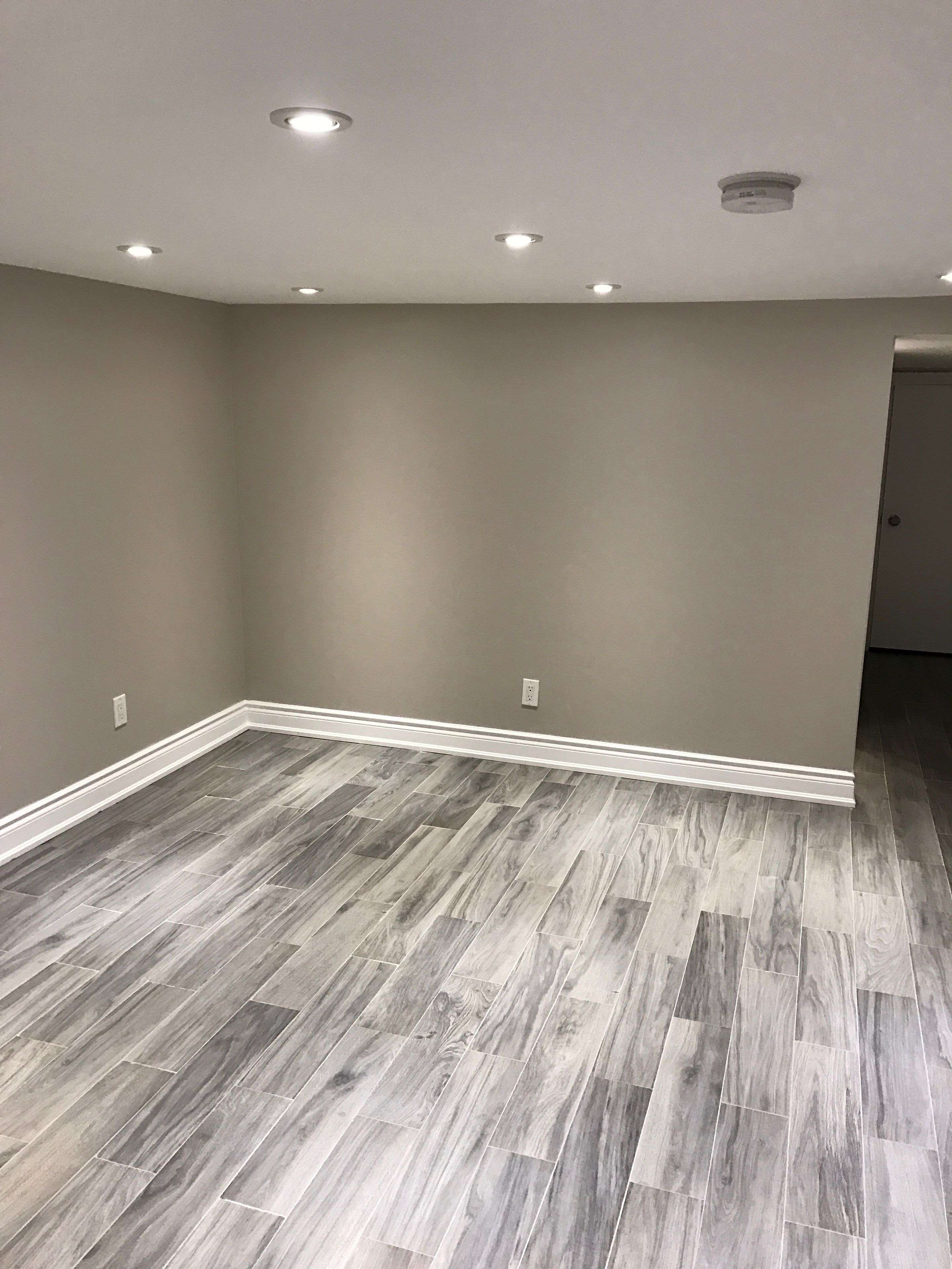 Toronto C01, ON M6H 4B2,989 Dufferin ST