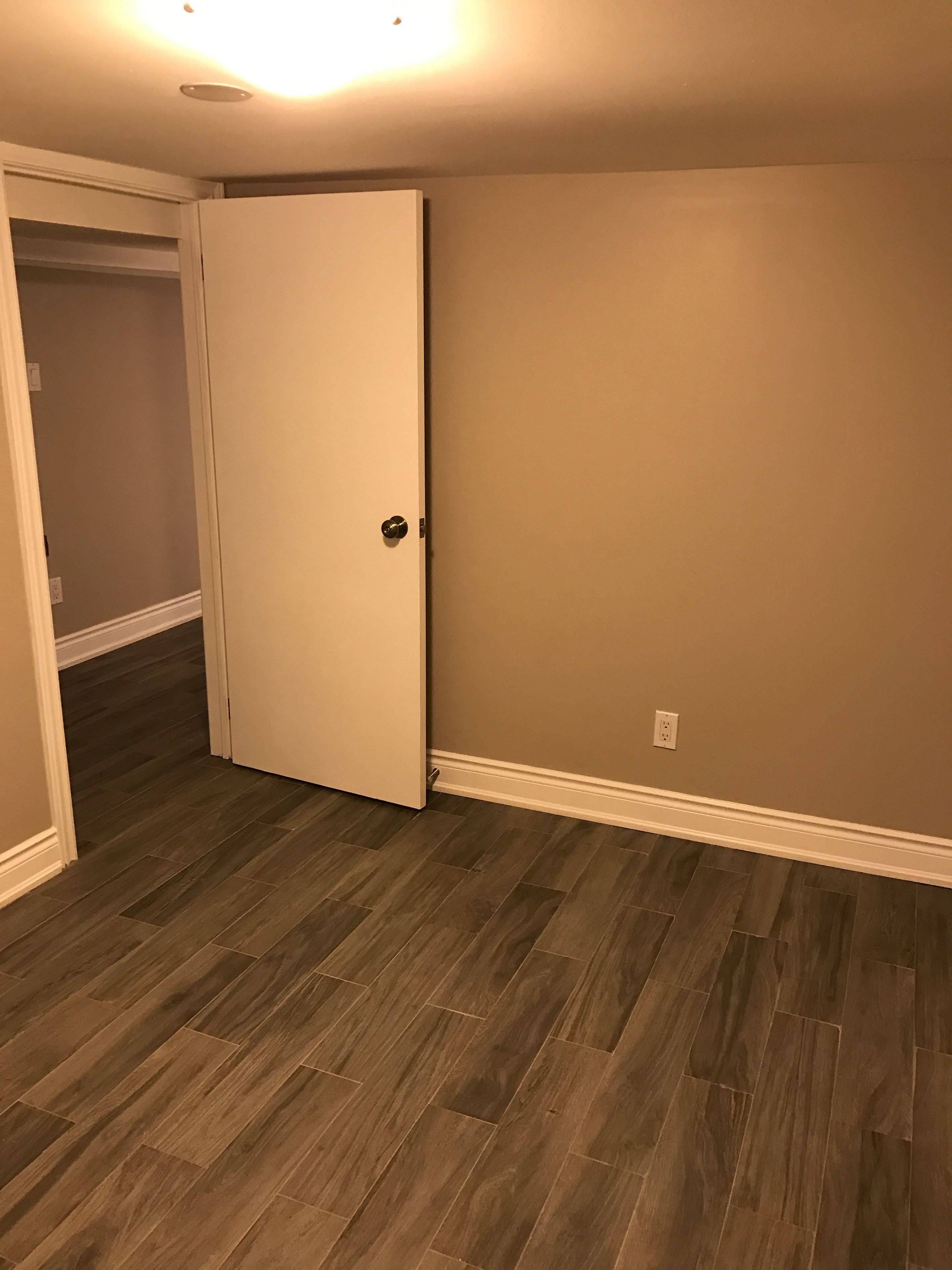 Toronto C01, ON M6H 4B2,989 Dufferin ST