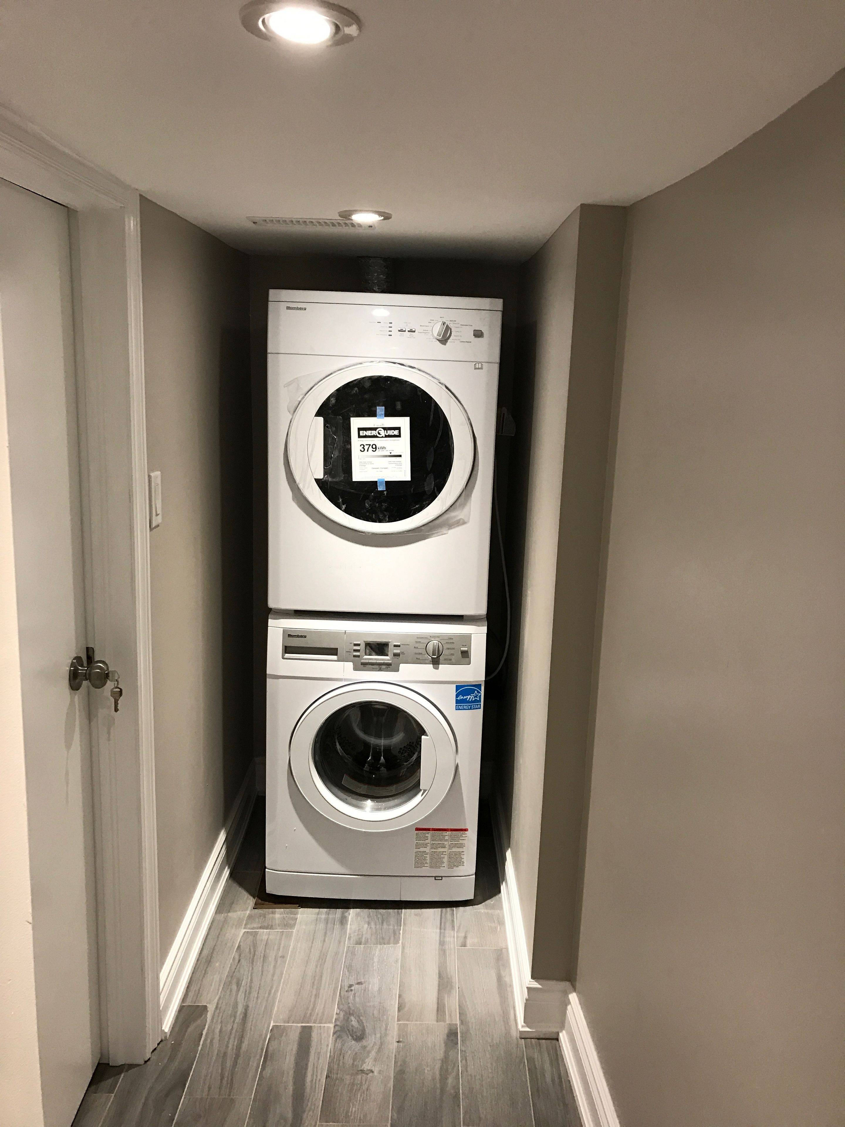 Toronto C01, ON M6H 4B2,989 Dufferin ST