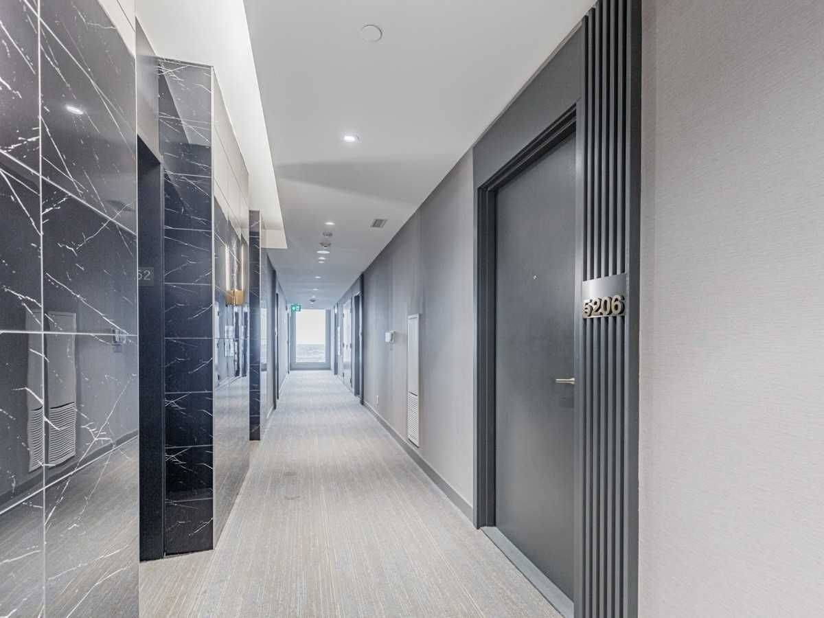 Vaughan, ON L4K 0J5,5 Buttermill AVE #5206