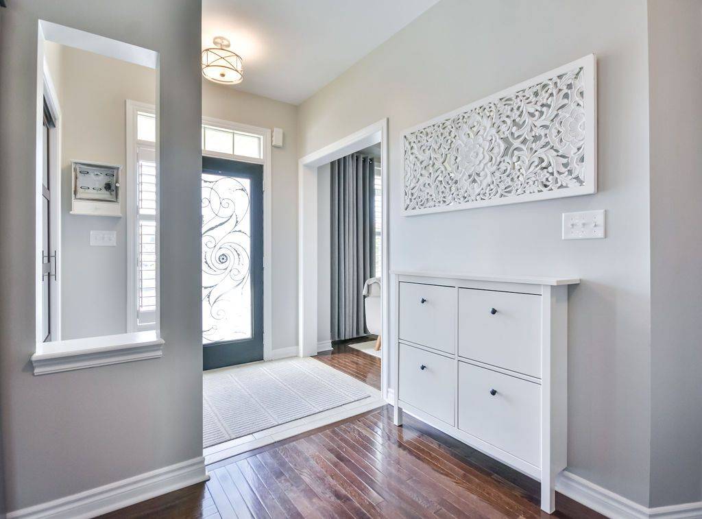 Barrie, ON L4M 7J3,63 The Queensway N/A