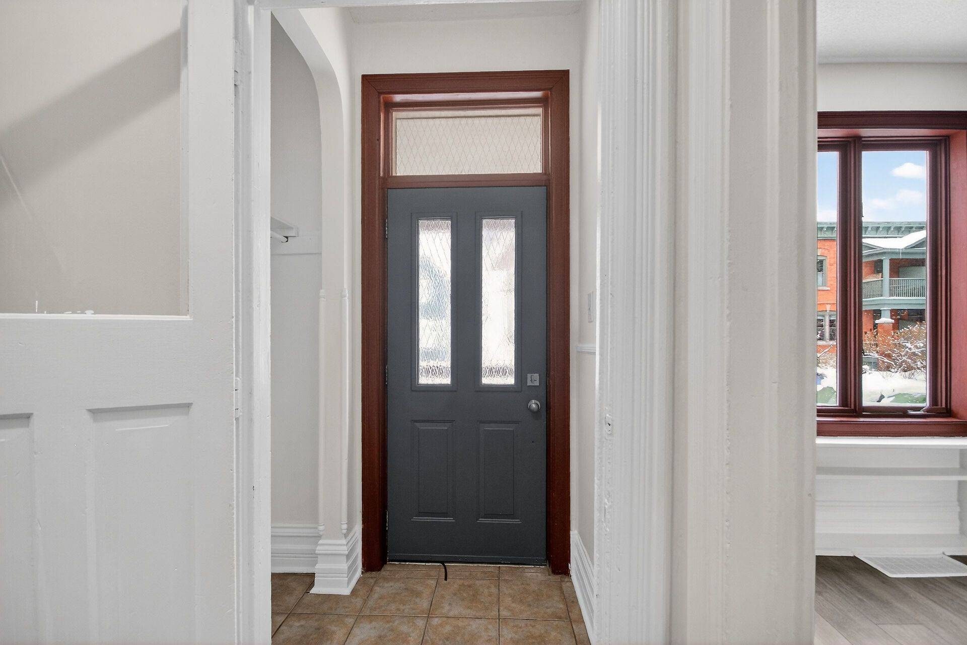 Ottawa Centre, ON K1R 5N6,210 Florence ST