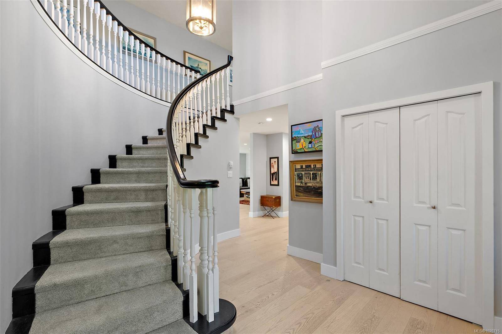 Oak Bay, BC V8S 2V5,2023 Runnymede Ave