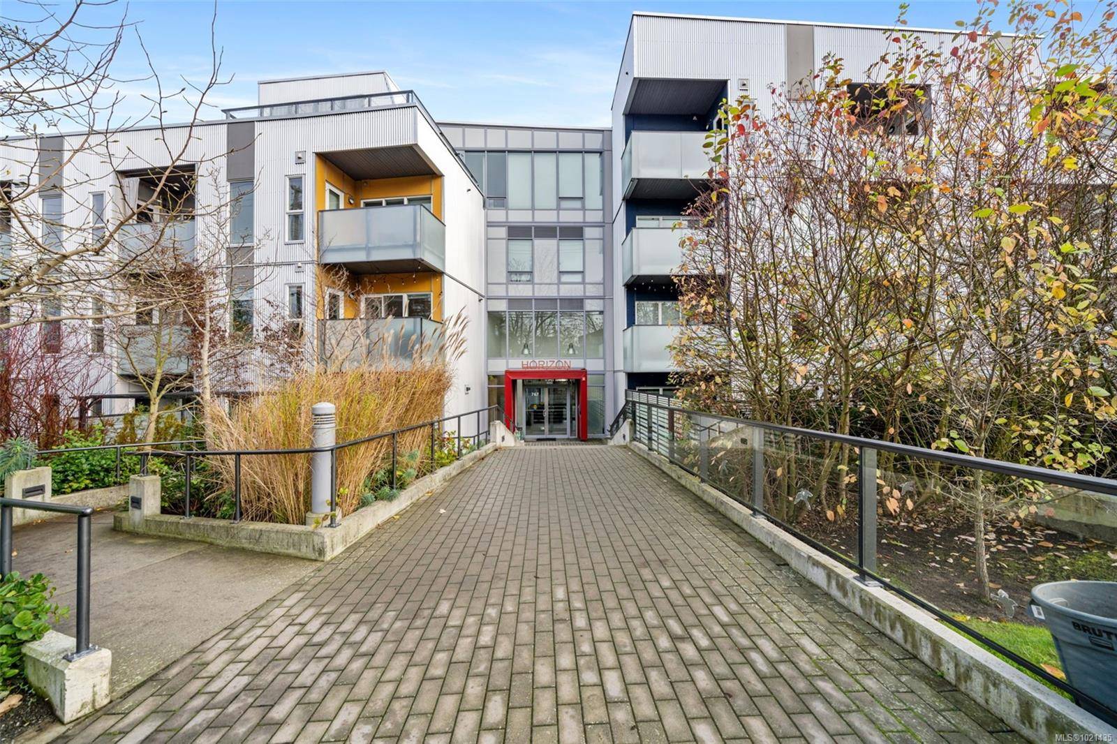 Victoria, BC V9A 0G5,767 Tyee Rd #404