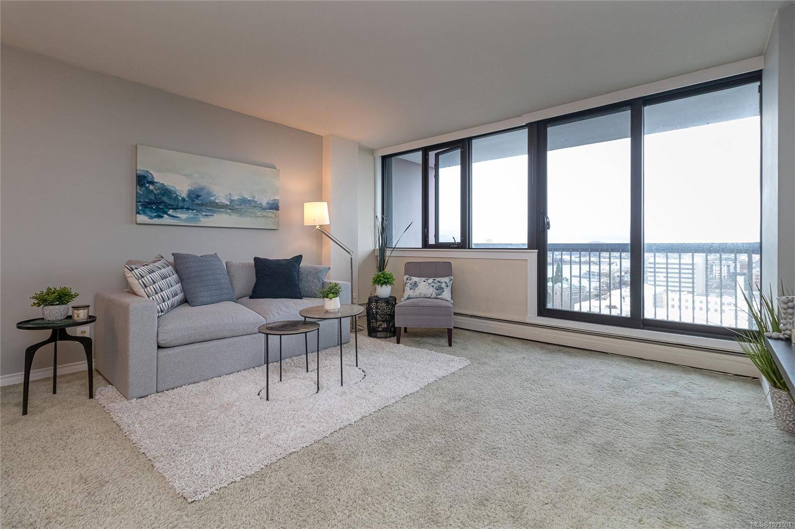 Victoria, BC V8V 1S9,647 Michigan St #1603