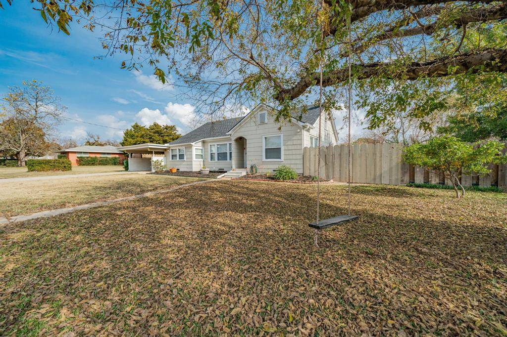 Muenster, TX 76252,308 N Pecan Street