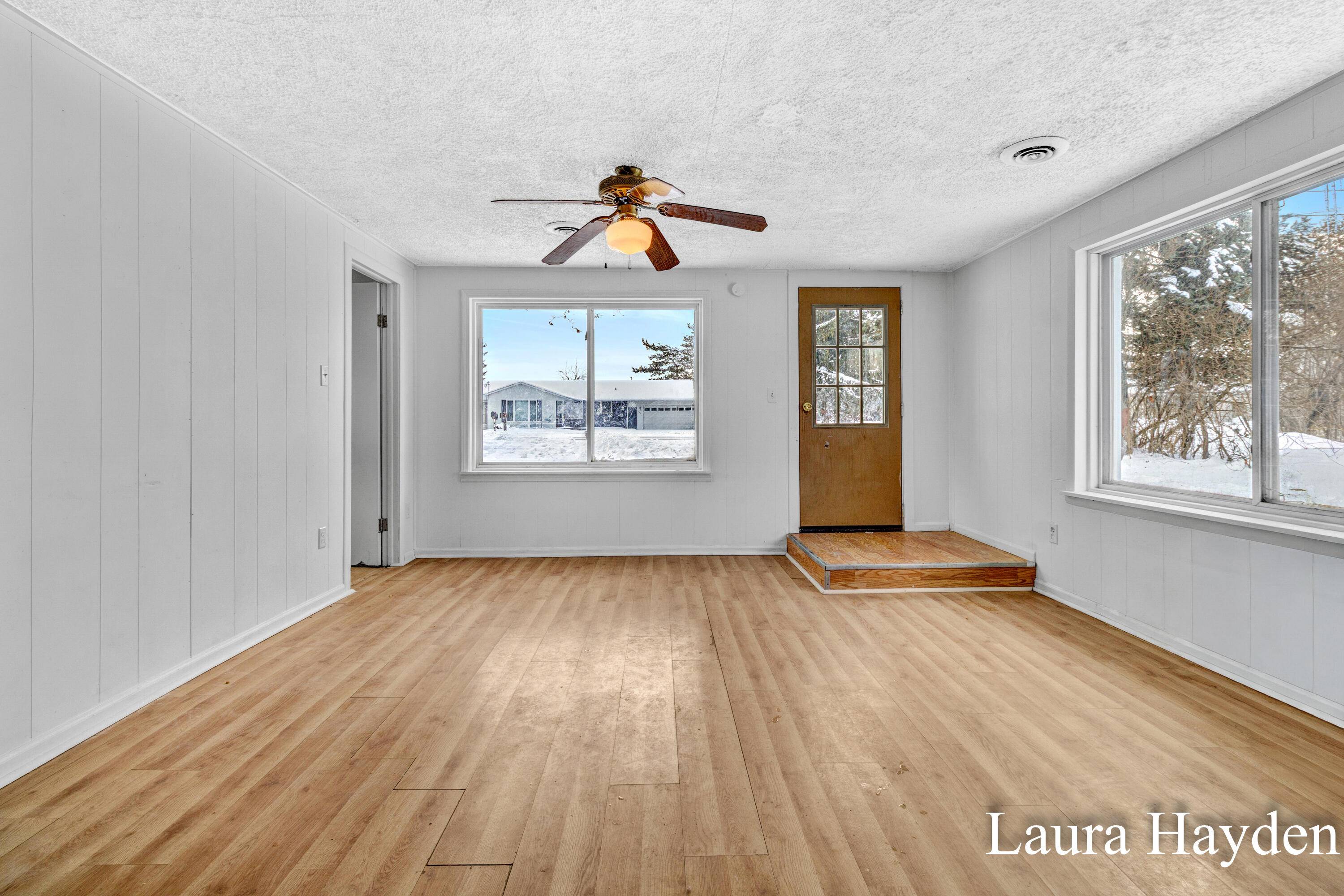 Edmore, MI 48829,525 S 1st ST