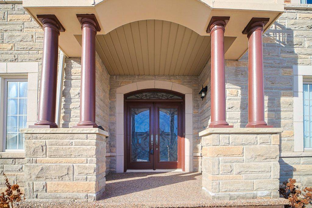 Brampton, ON L6P 2N8,24 Prince Edward BLVD