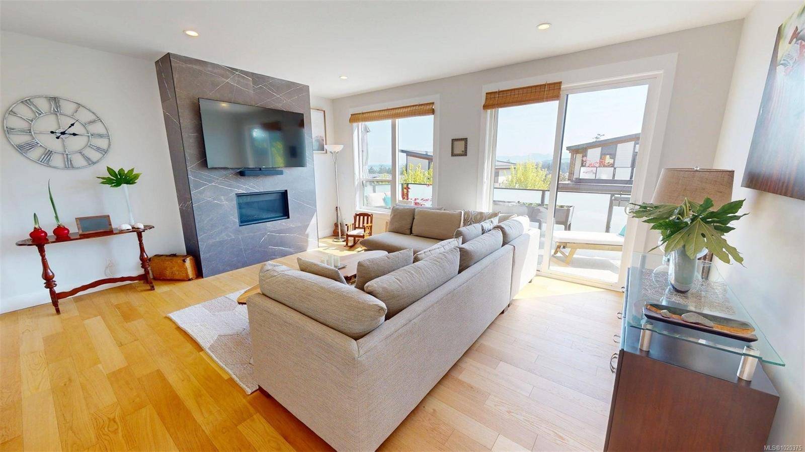 Nanaimo, BC V9T 0L7,1217 Manzanita Pl #103