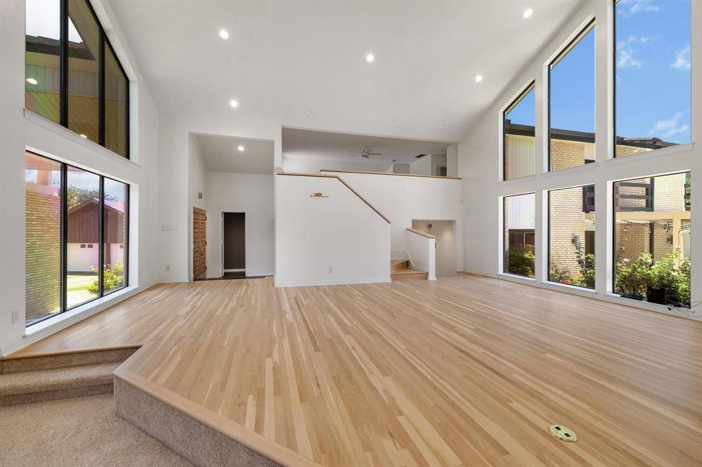 Dallas, TX 75230,10811 Royal Park Drive