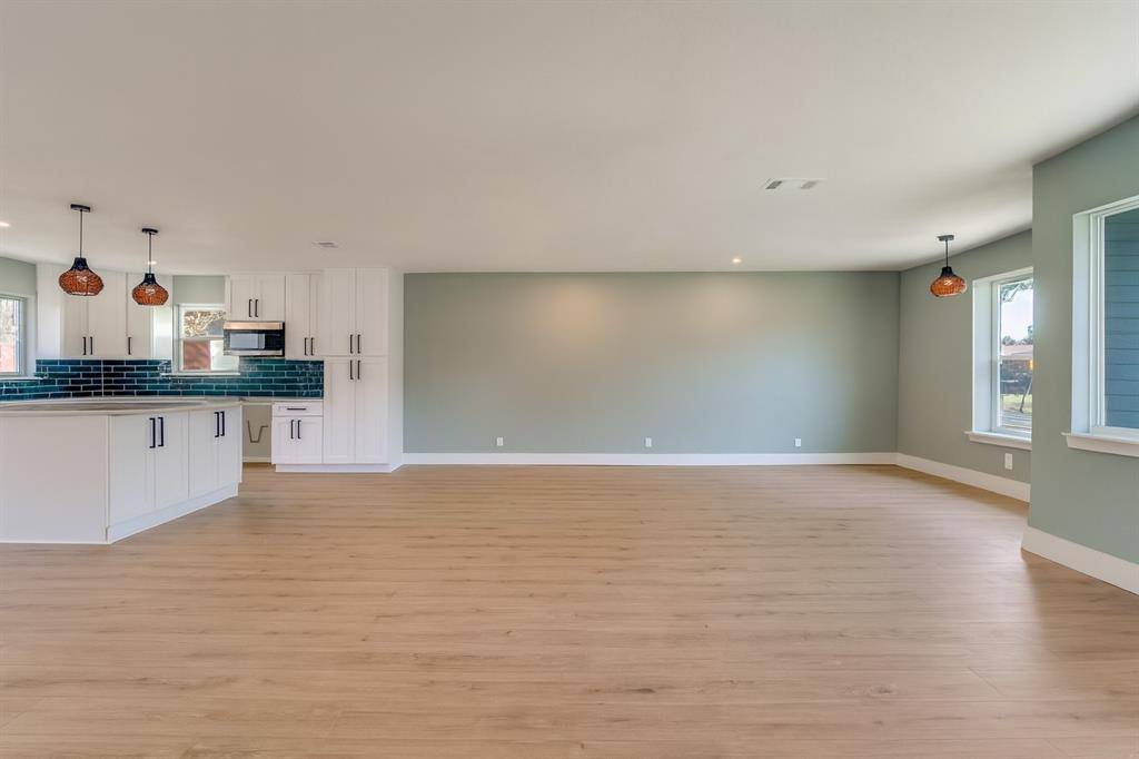 Dallas, TX 75228,9209 Rustown Drive