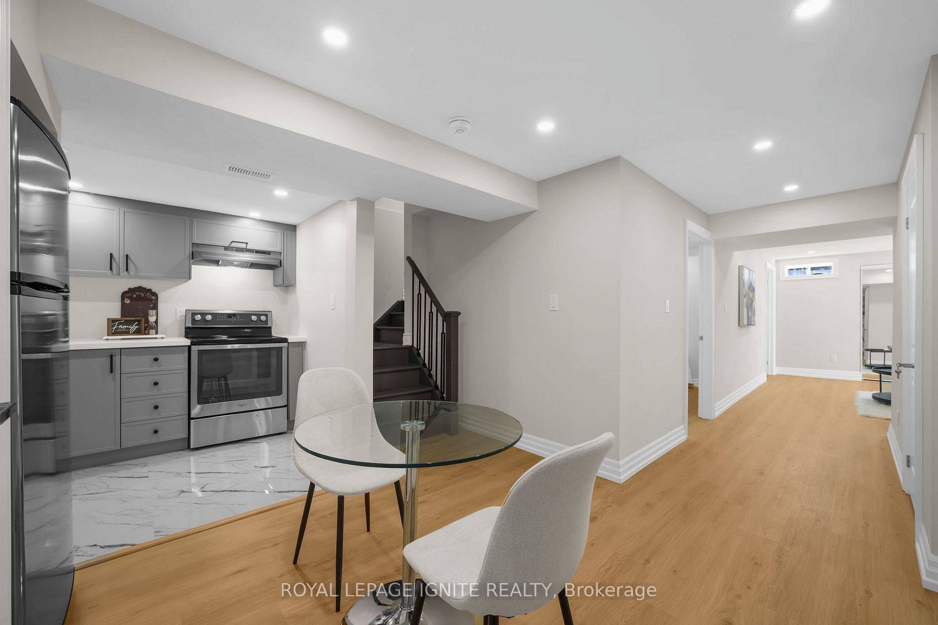 Toronto E11, ON M1B 6B2,30 Blackbird Gate