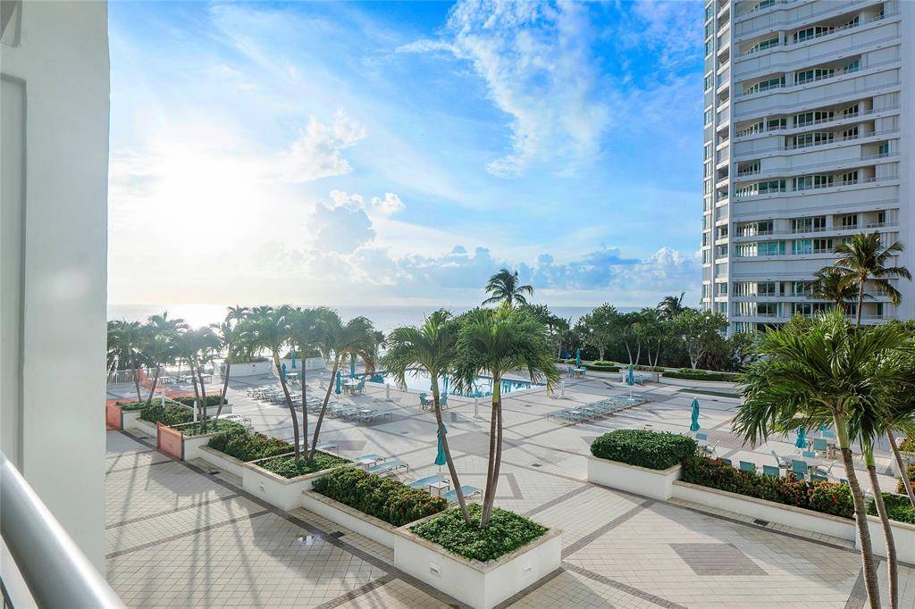 Lauderdale By The Sea, FL 33062,1620 S Ocean Blvd #4F