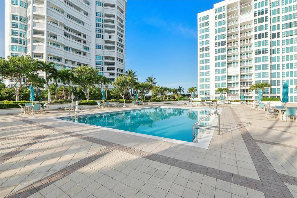 Lauderdale By The Sea, FL 33062,1620 S Ocean Blvd #4F