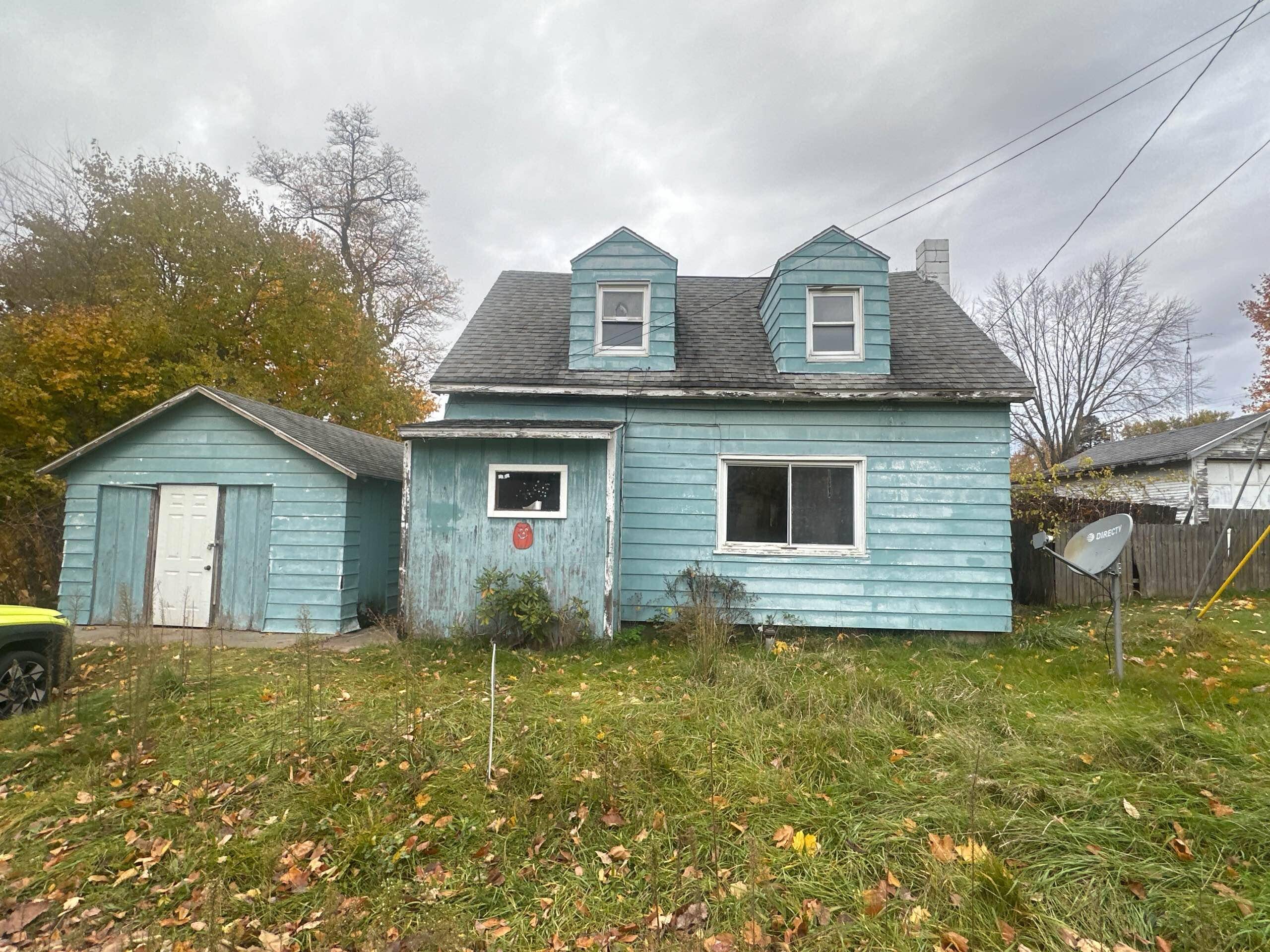 Benton Harbor, MI 49022,490 4th ST