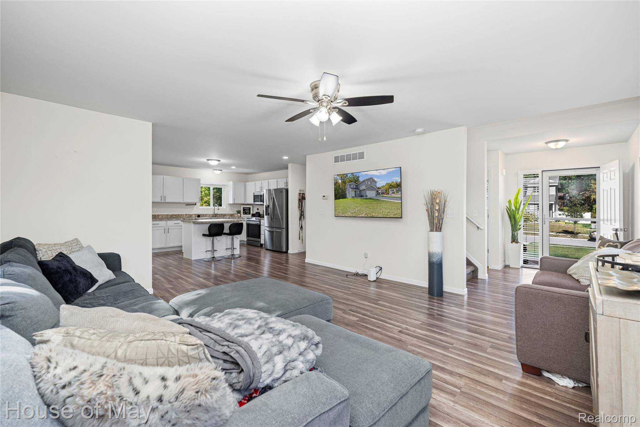 Waterford, MI 48327,329 Fountain Park DR