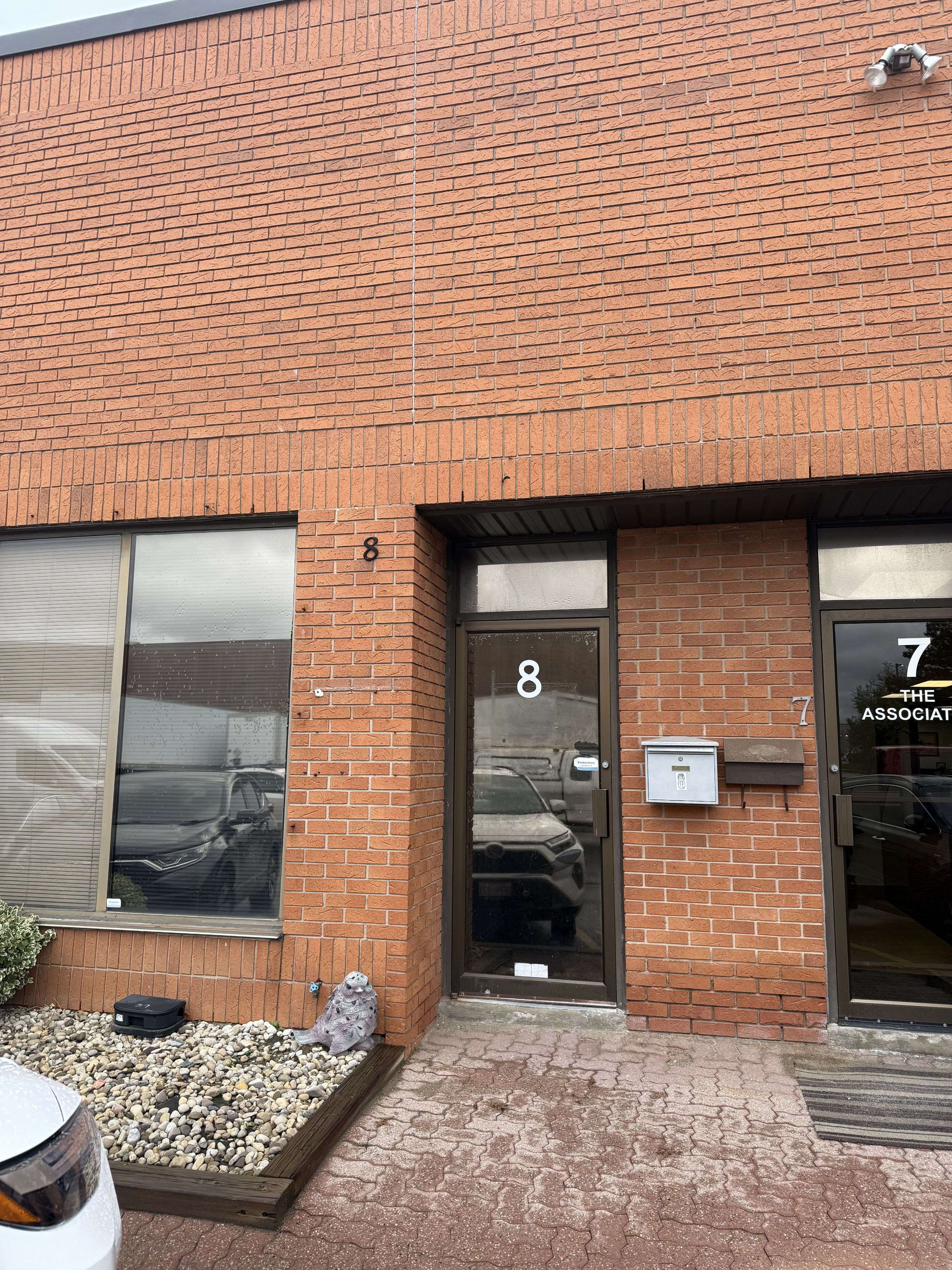 Toronto E11, ON M1B 3L6,50 Venture DR #8