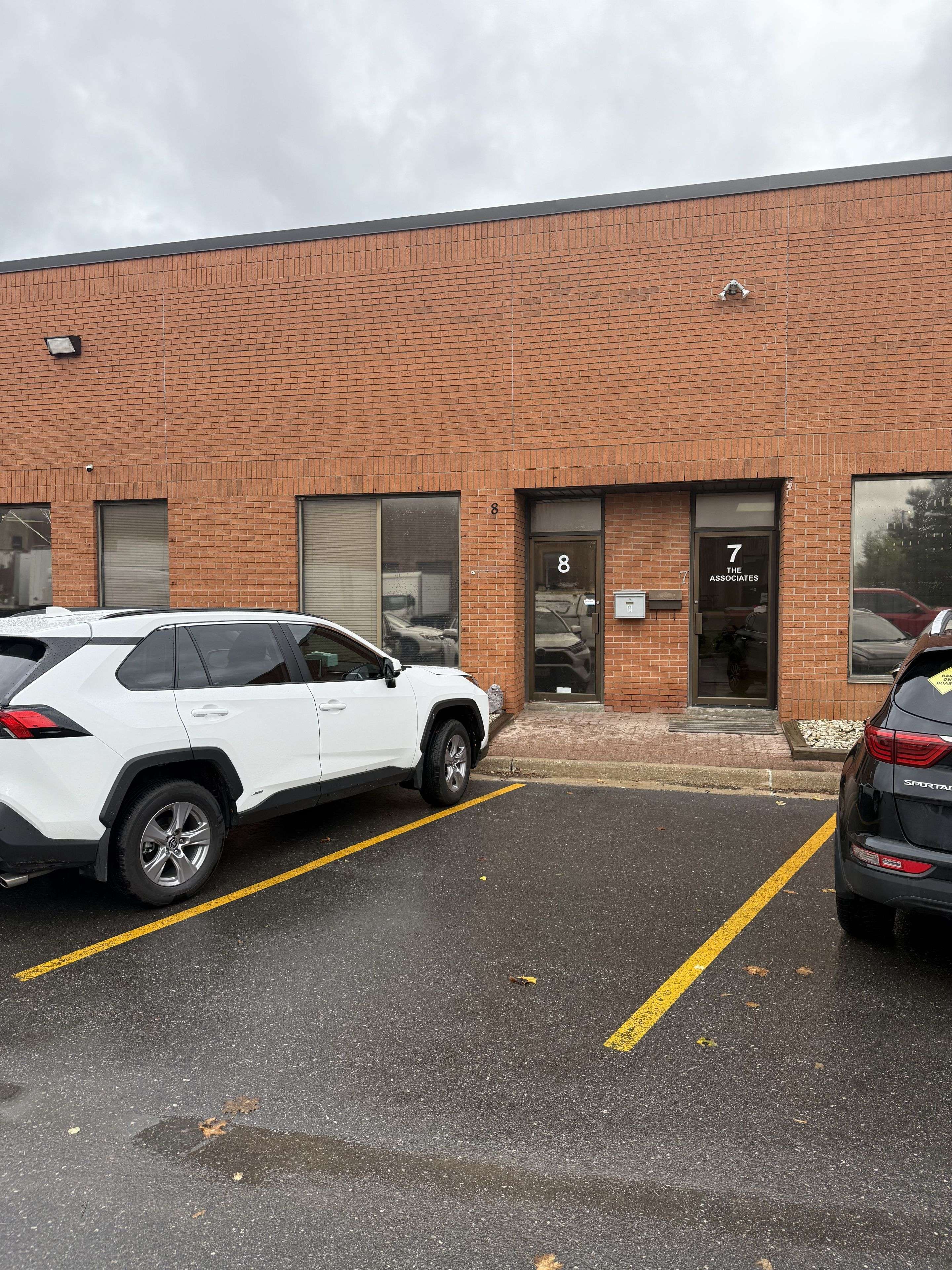 Toronto E11, ON M1B 3L6,50 Venture DR #8