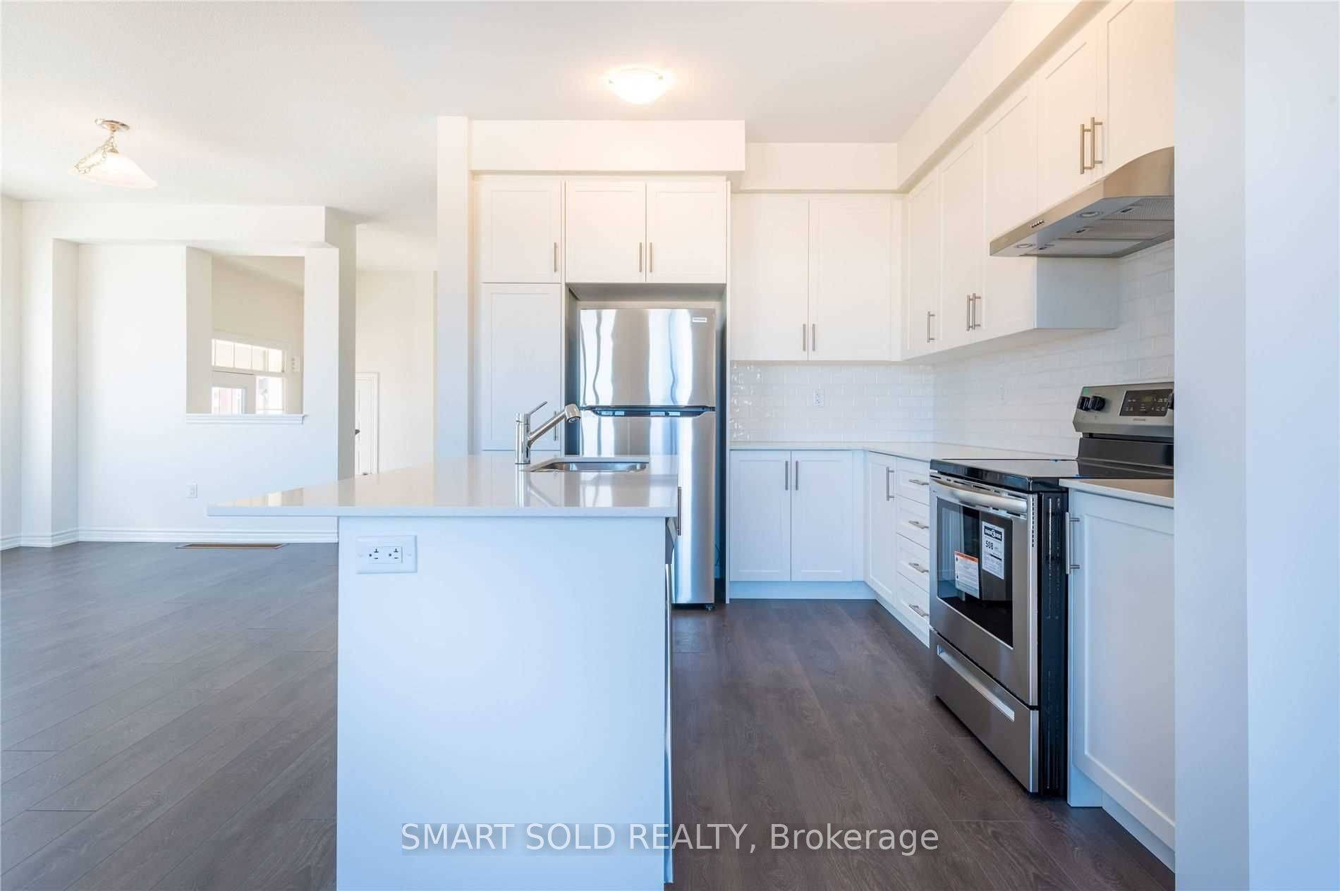 Barrie, ON L9J 0R5,73 Greer ST