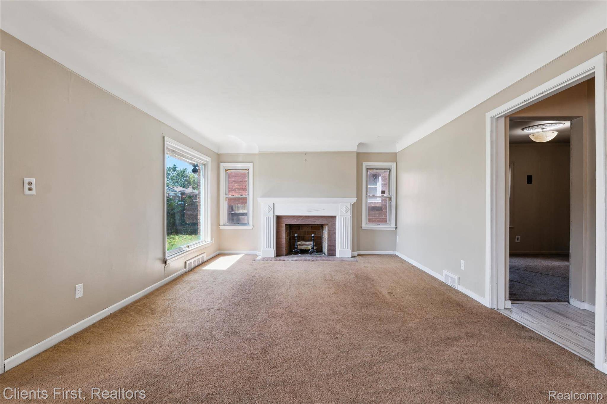 Detroit, MI 48235,19130 Appoline ST