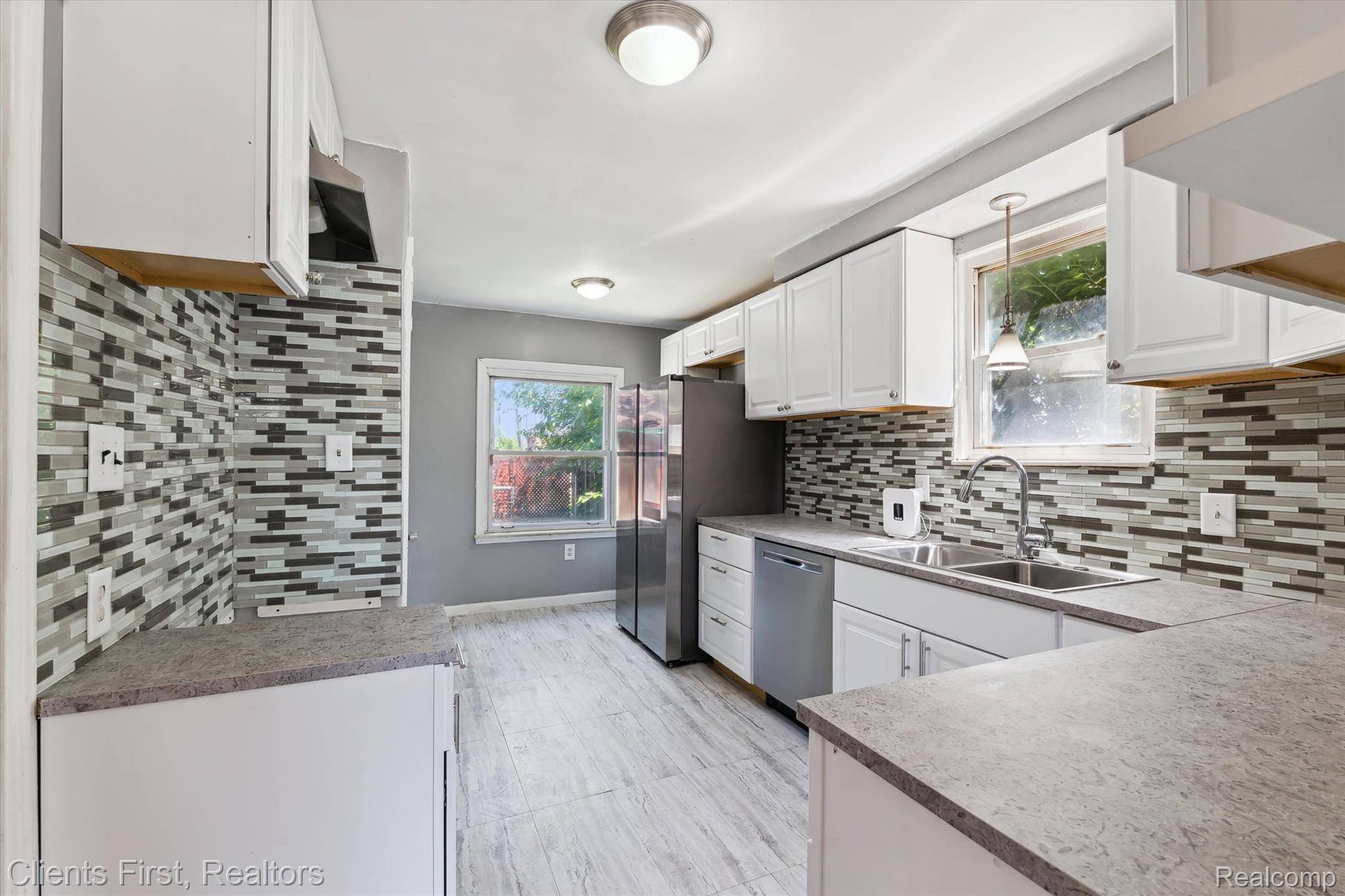 Detroit, MI 48235,19130 Appoline ST