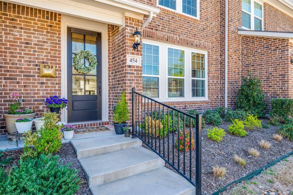 Fairview, TX 75069,454 Madison Avenue