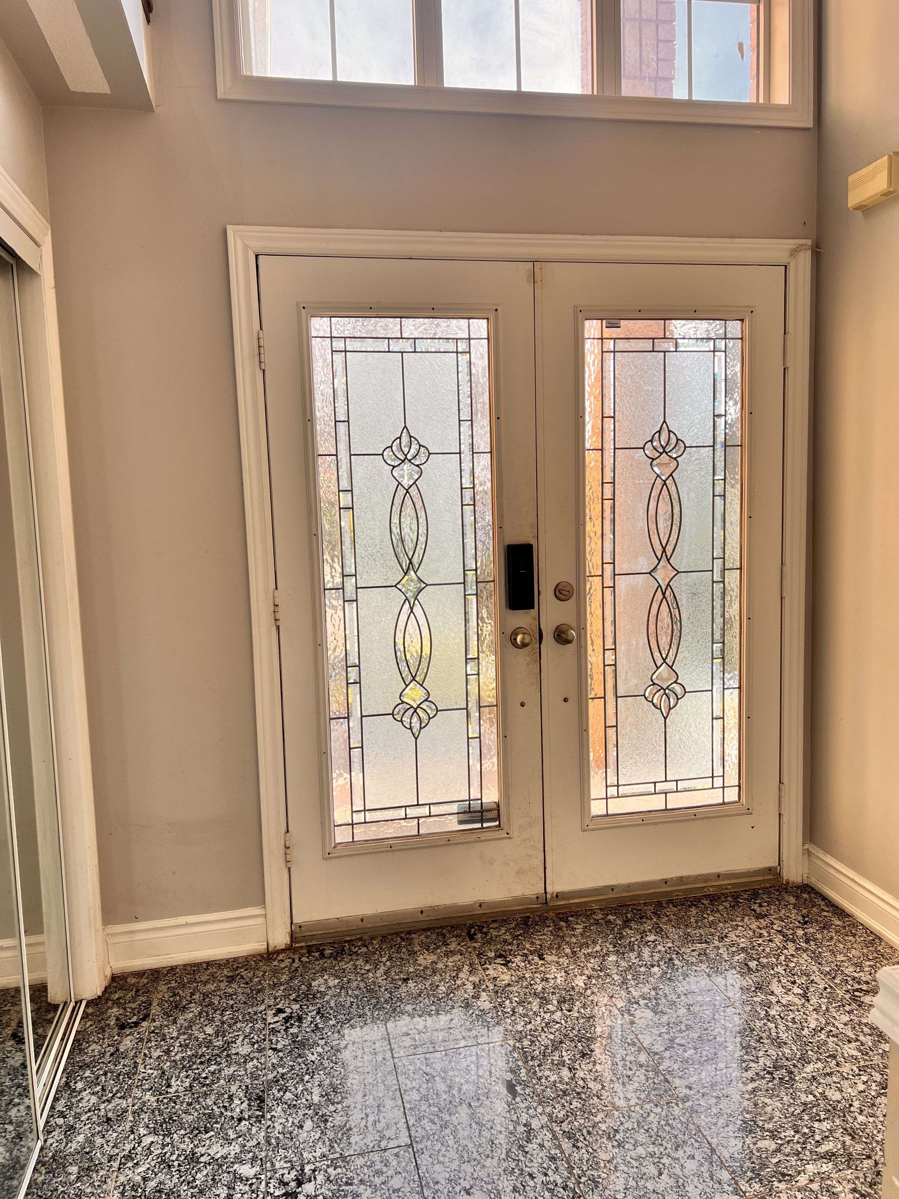 Brampton, ON L7A 1J4,2 Southbend DR S