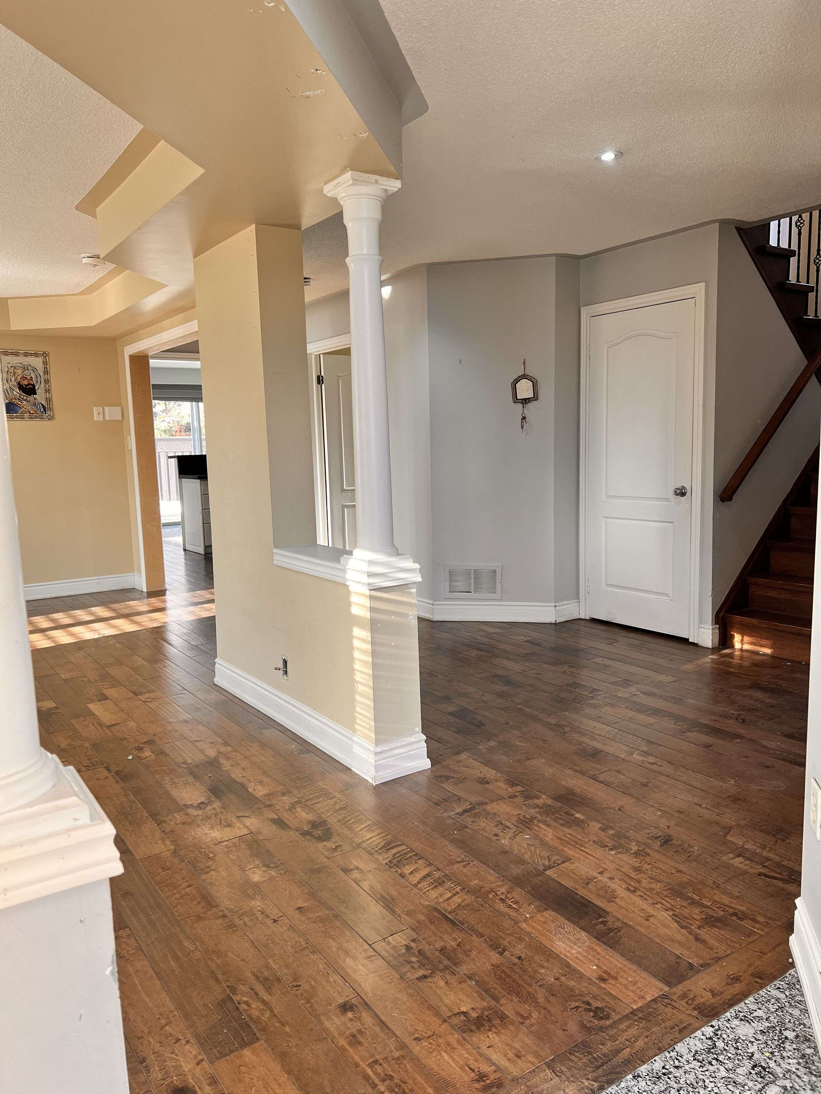 Brampton, ON L7A 1J4,2 Southbend DR S