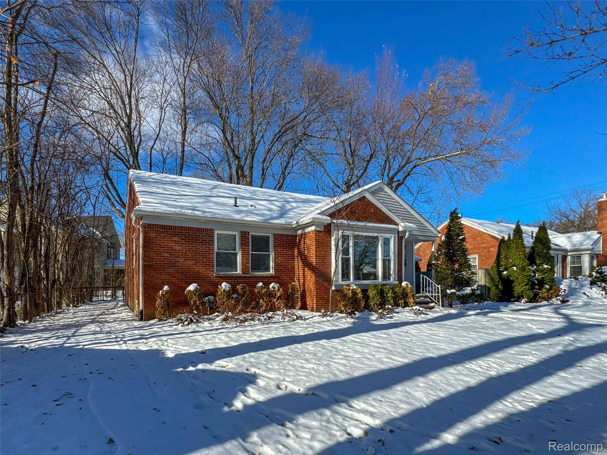 Birmingham, MI 48009,1186 S Eton ST