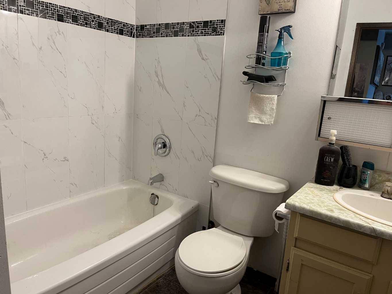 Calgary, AB t2t 3t6,2410 14 ST SW