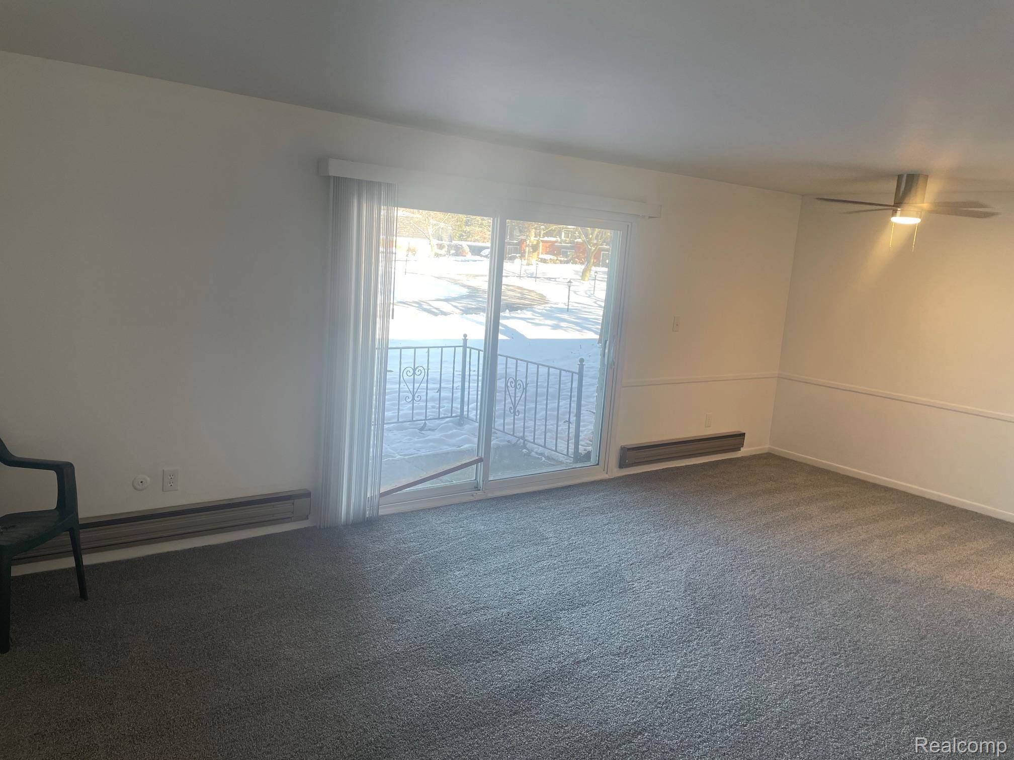 Waterford, MI 48328,1824 Colonial Village WAY #2