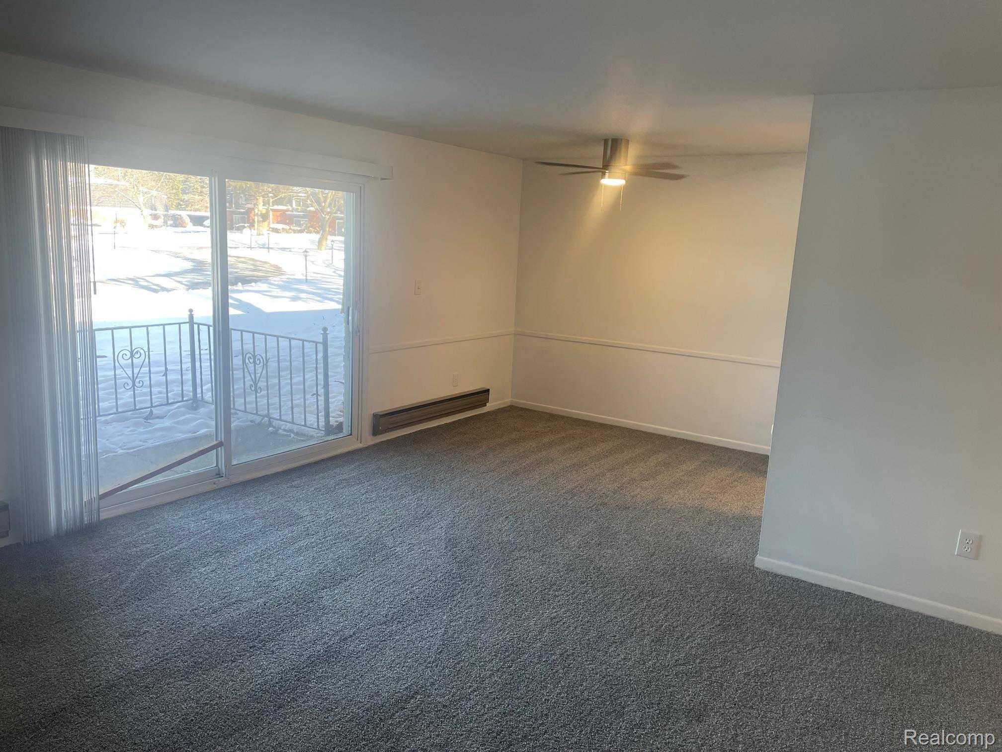 Waterford, MI 48328,1824 Colonial Village WAY #2