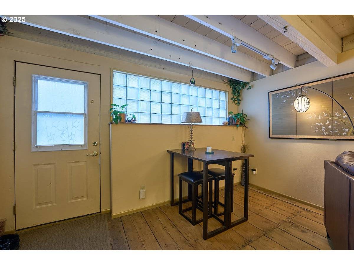 Enterprise, OR 97828,105 E MAIN ST