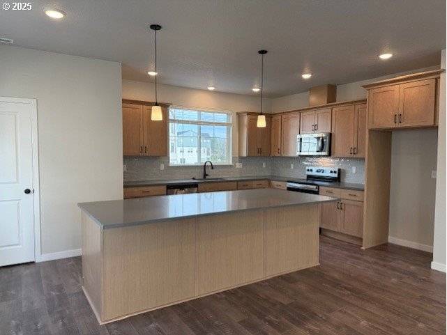 Hillsboro, OR 97123,3546 SE BROOKWOOD AVE