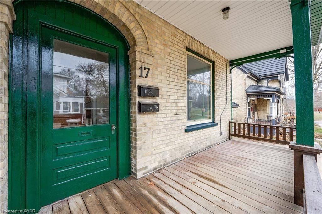 Kitchener, ON N2G 1K4,17 Hilda PL