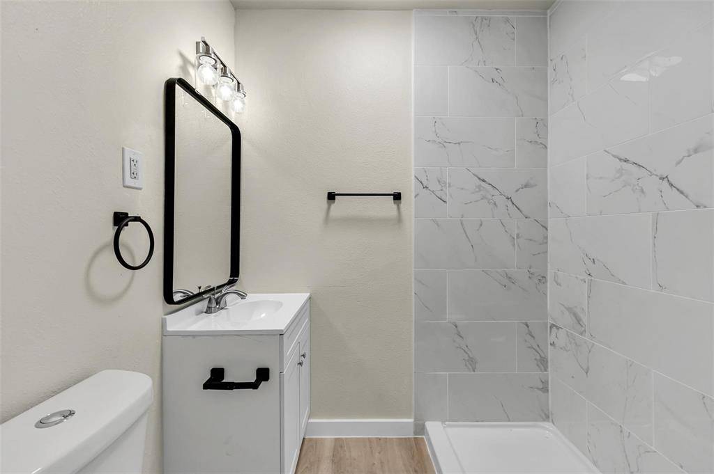 Fort Worth, TX 76164,305 NW 23rd Street #201