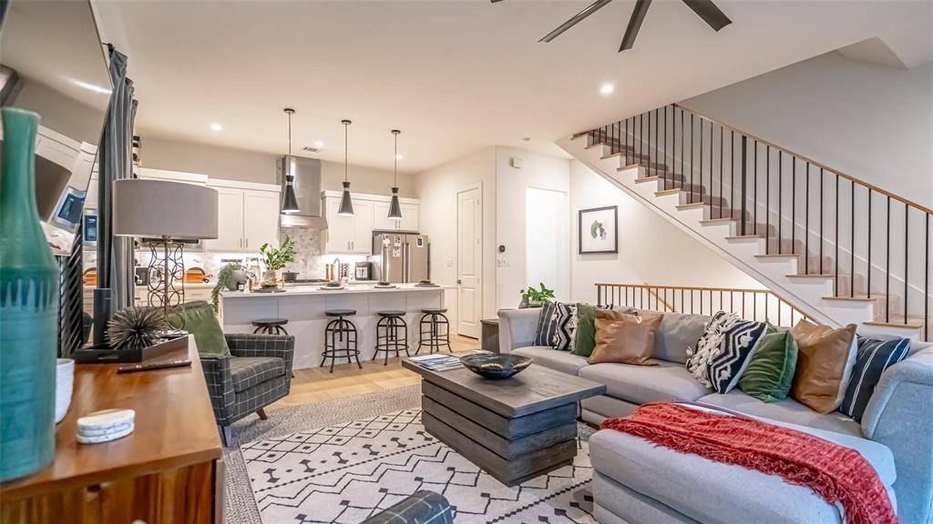 Arlington, TX 76013,694 W Main Street