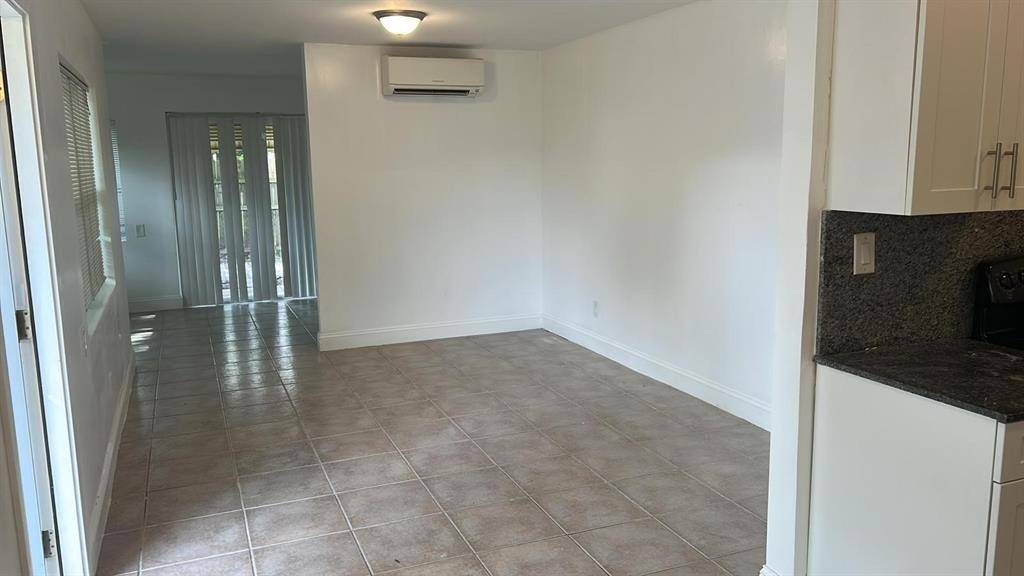 Fort Lauderdale, FL 33315,1140 SW 30th St #A