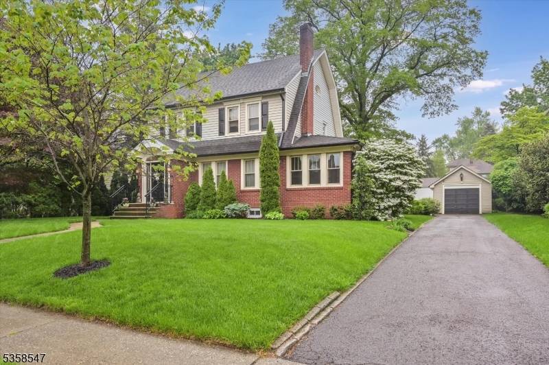 Glen Rock Boro, NJ 07452,18 Warren Pl