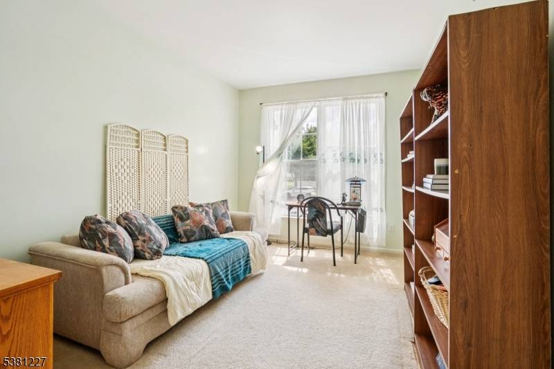 Monroe Twp., NJ 08831,2 Golfview Ct