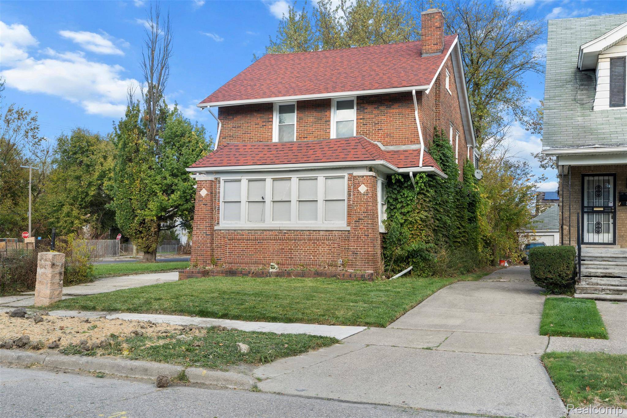 Detroit, MI 48215,388 Chalmers AVE